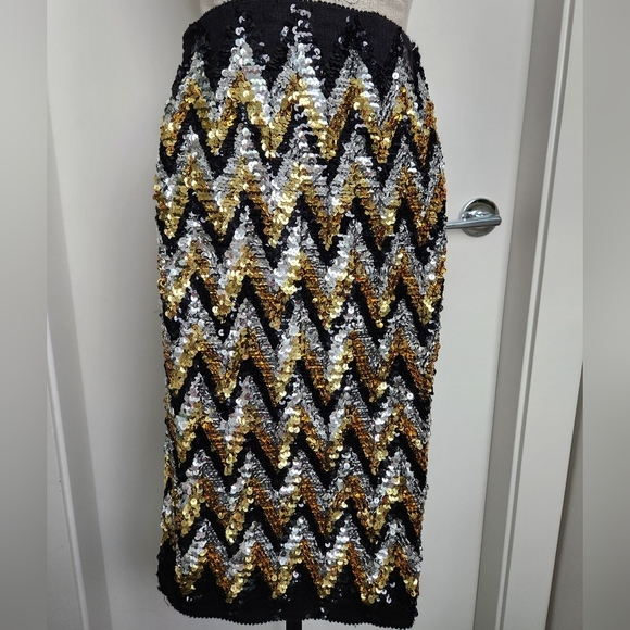 Gold Silver Sequins Highwaisted Pencil Skirt - Picture 7 of 11